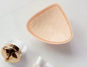 Essayage de prothèse mammaire externe en cabinet spécialisé Consultation orthopédiste pour prothèse mammaire externe post-cancer